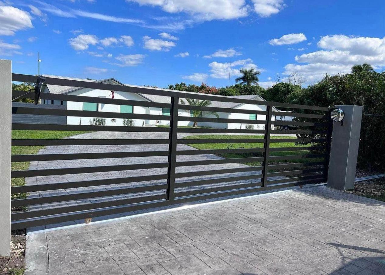Aluminum Fences & Gates